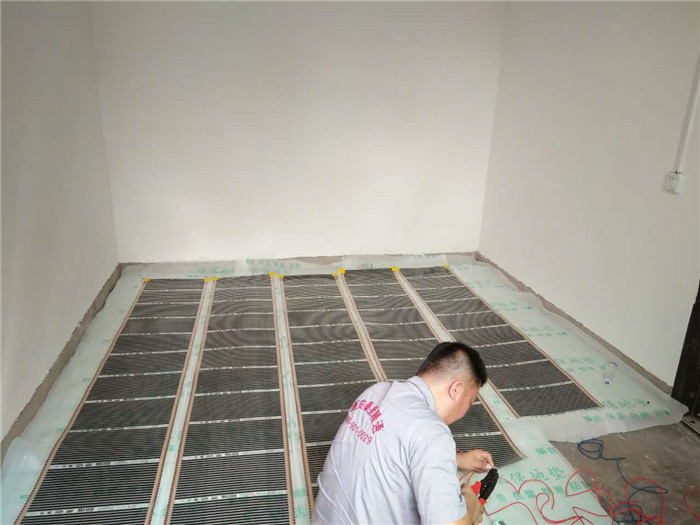 西安市兒童公園家屬院電熱膜鋪設