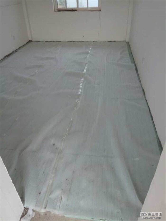 電熱膜電地暖防潮層鋪設