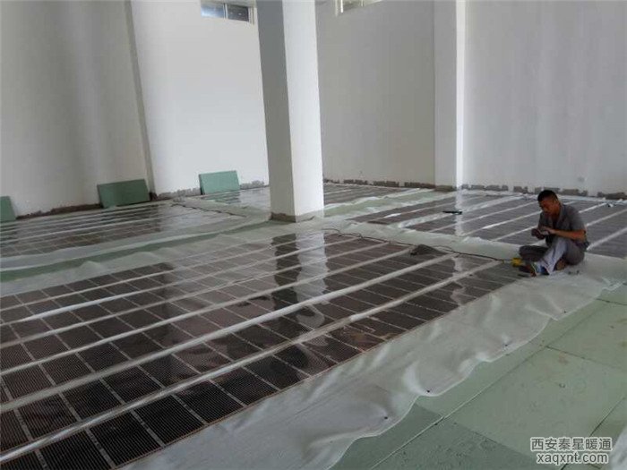 電地暖電熱膜鋪設