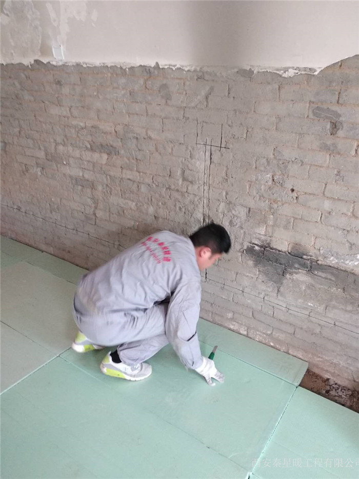 智能電地暖保溫板鋪設