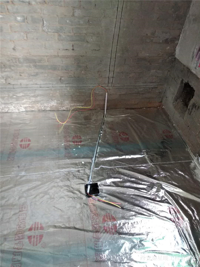 智能電地暖地暖反射膜鋪設