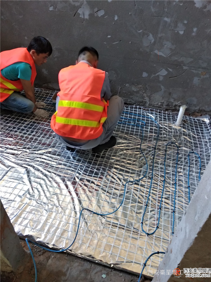 智能電地暖發熱電纜鋪設