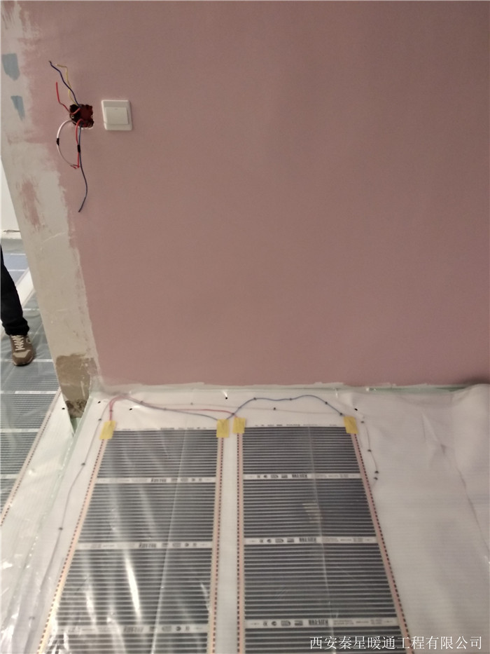電地暖電熱膜鋪設