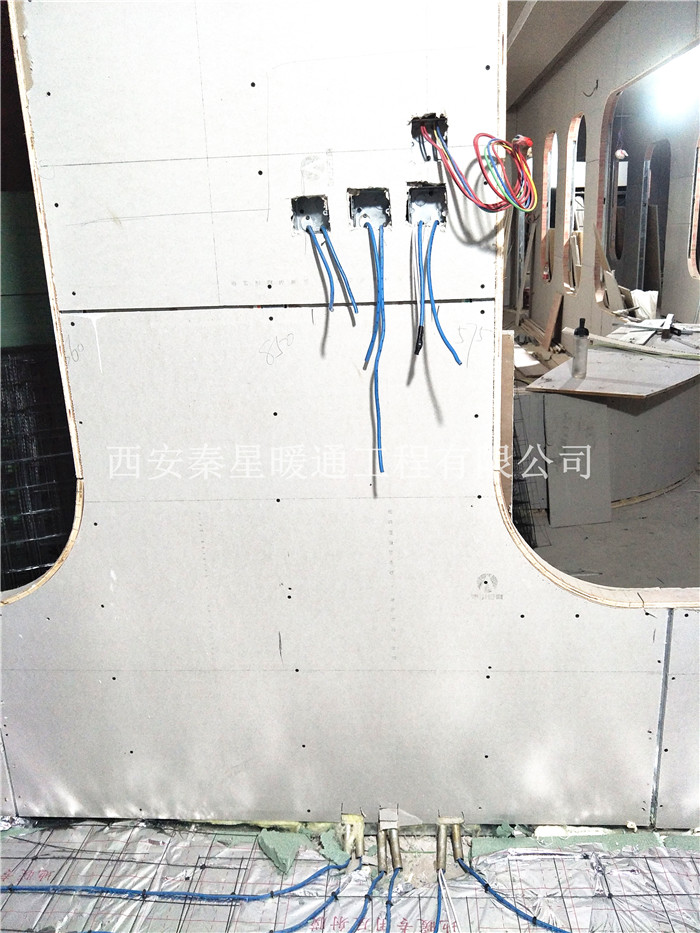 智能電地暖預留溫控器位置