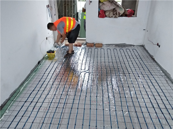 發熱電纜地暖安裝